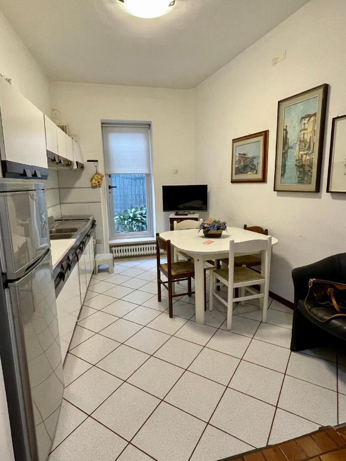 Piazza Italia Charming Sea Apartments Chioggia Exterior photo