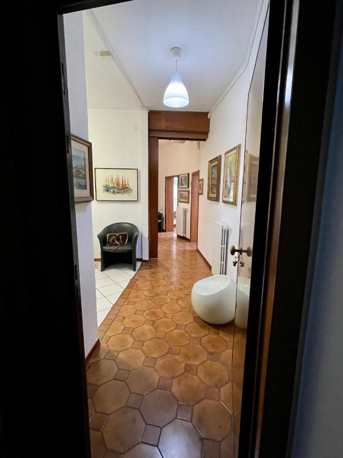 Piazza Italia Charming Sea Apartments Chioggia Exterior photo